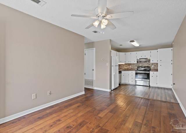 Property at 1307 Redwood Ln Unit 206 F, Gulf Breeze, FL 32563, 2 beds, 1 bath