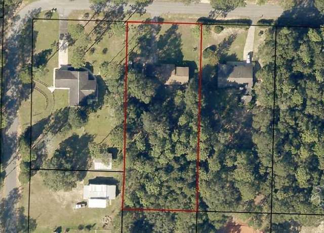 Property at 6239 Belair Dr, Milton, FL 32570, 3 beds, 2 baths