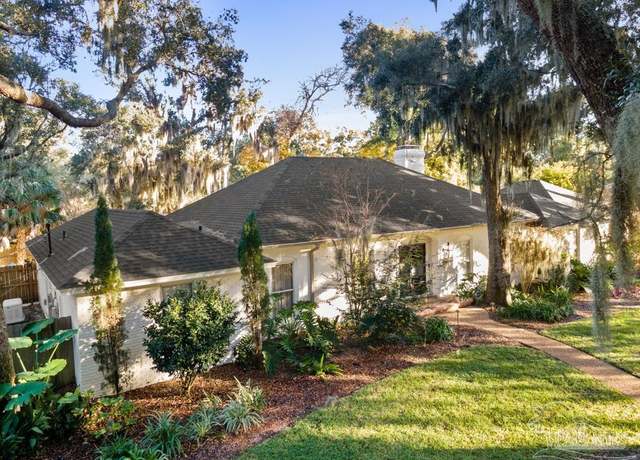 Property at 328 Andrew Jackson Trl, Gulf Breeze, FL 32561, 3 beds, 3.5 baths