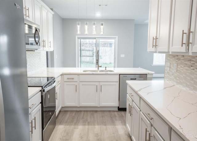 Property at 1231 Rio Grande Cir, Pensacola, FL 32505, 3 beds, 2 baths