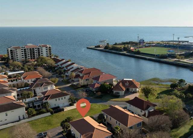 Property at 52 Port Royal Way, Pensacola, FL 32502, 4 beds, 3.5 baths
