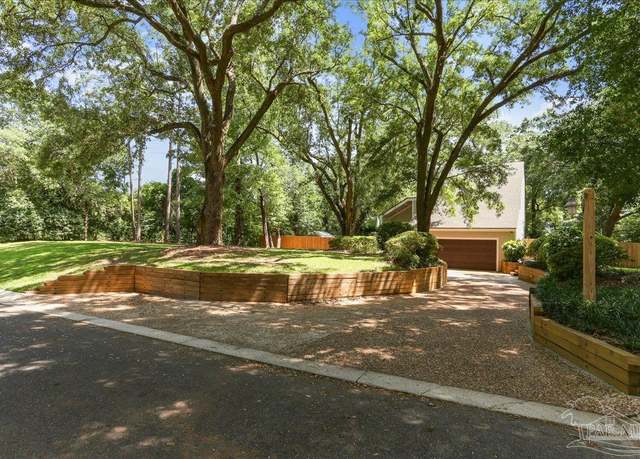 Property at 595 Timber Ridge Dr, Pensacola, FL 32514, 3 beds, 2.5 baths