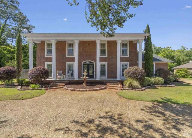 Property at 2960 Laurel Dr, Gulf Breeze, FL 32563, 6 beds, 4 baths