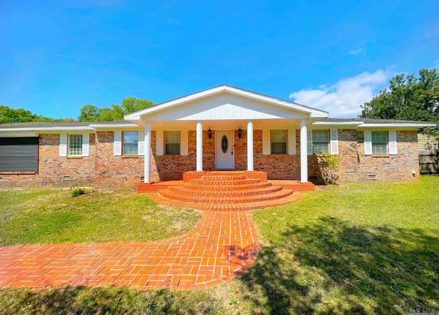 Property at 6905 Klondike Rd, Pensacola, FL 32526, 3 beds, 2 baths