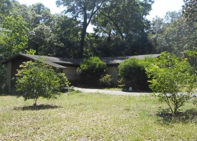 Property at 3807 Idlewood Dr, Pensacola, FL 32505, 3 beds, 2 baths