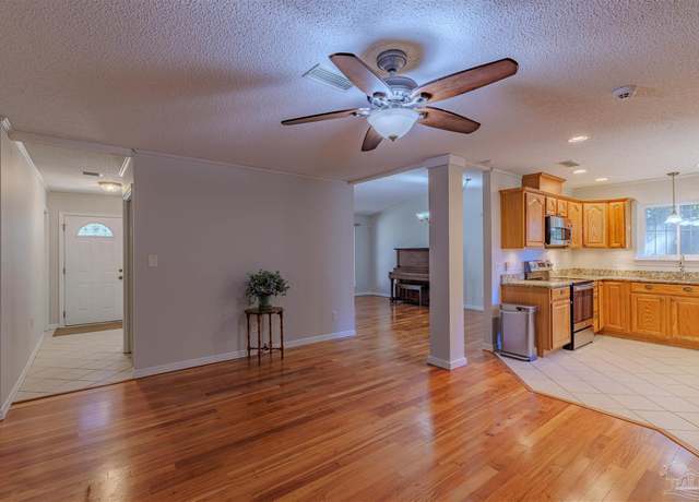Property at 4679 E Spencer Field Rd, Pace, FL 32571, 3 beds, 2 baths