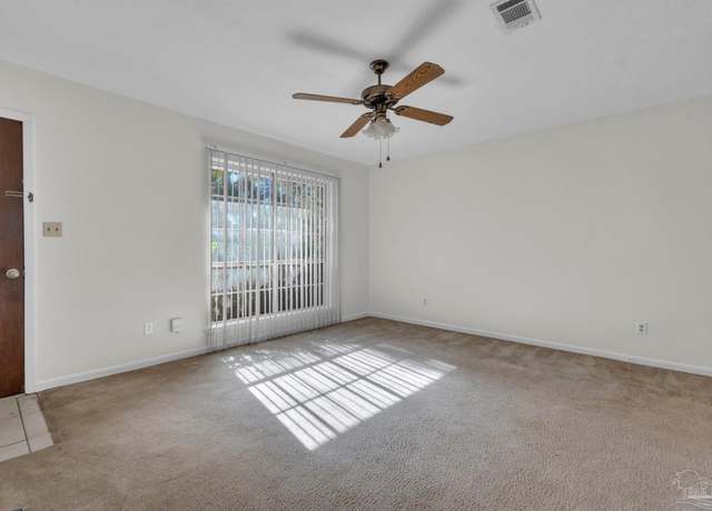 Property at 735 Lexington Rd, Pensacola, FL 32514, 3 beds, 1 bath