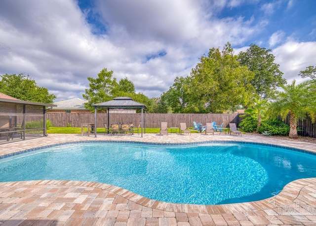 Property at 6912 Kitty Hawk Dr, Pensacola, FL 32506, 4 beds, 4 baths