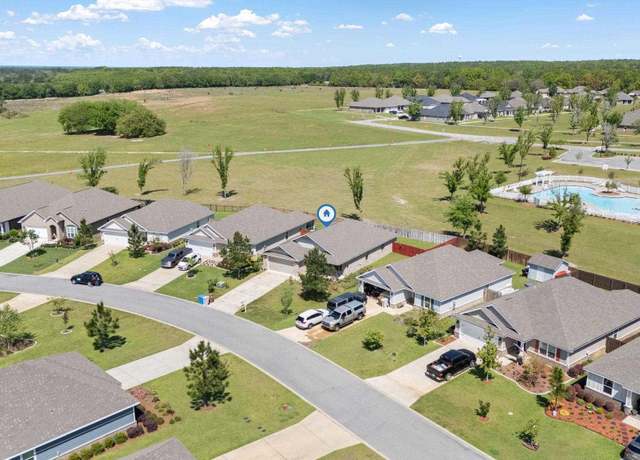 Property at 8950 Skip Stone Rd, Milton, FL 32583, 3 beds, 2 baths