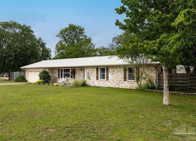 Property at 3950 Plum Rd, Pensacola, FL 32504, 3 beds, 2 baths