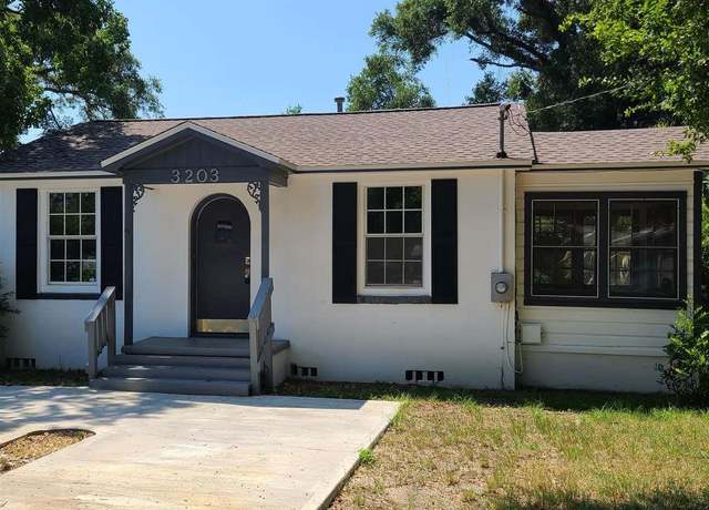 Property at 3203 W Jackson St, Pensacola, FL 32505, 3 beds, 1.5 baths