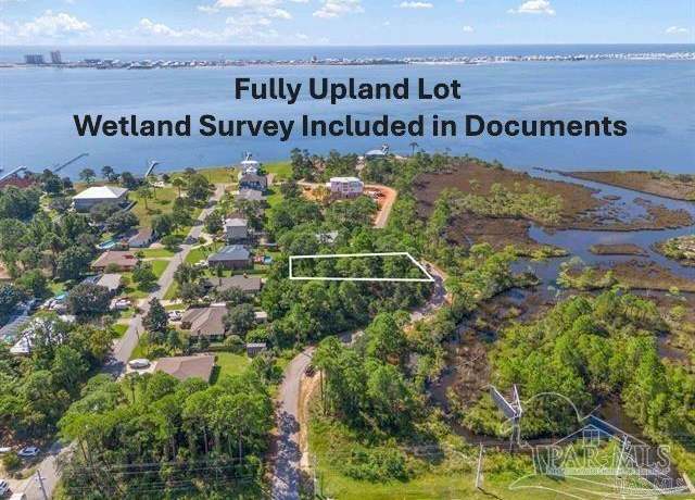 Property at 7924 Newport St, Navarre, FL 32566