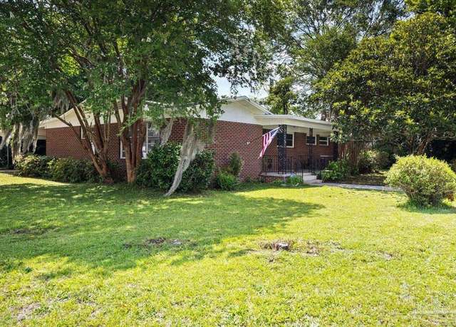 Property at 5198 Santa Rosa St, Milton, FL 32570, 3 beds, 2 baths