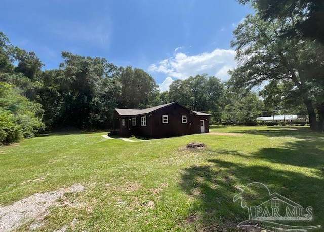 Property at 6171 Young Ln, Milton, FL 32570, 3 beds, 2 baths