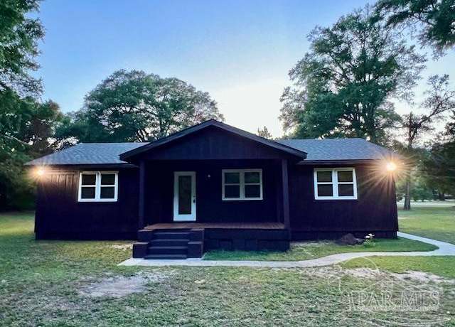 Property at 6171 Young Ln, Milton, FL 32570, 3 beds, 2 baths