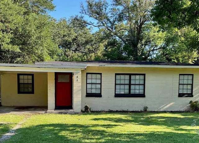 Property at 41 Pen Haven Dr, Pensacola, FL 32506, 3 beds, 1 bath