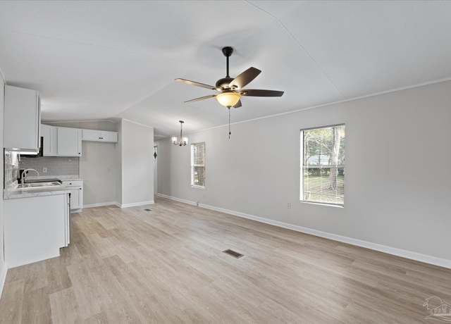 Property at 3516 N S St Unit B, Pensacola, FL 32505, 2 beds, 2 baths