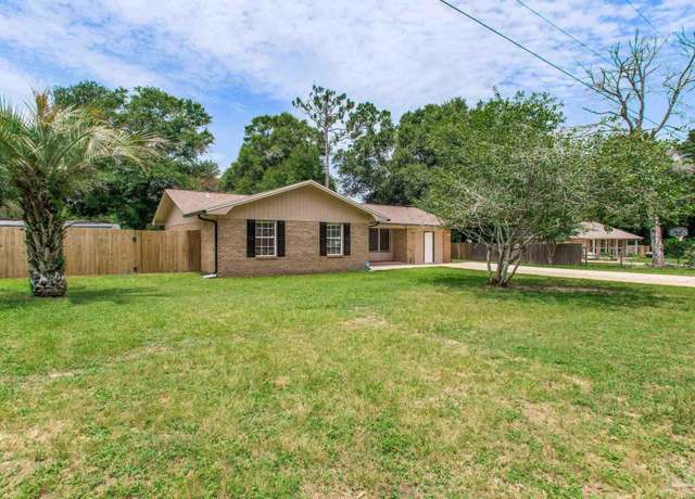 Property at 5435 Lucy Ln, Milton, FL 32570, 3 beds, 2 baths