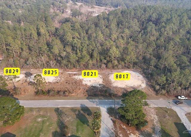 Property at 8021 Twin Lake Dr, Milton, FL 32583