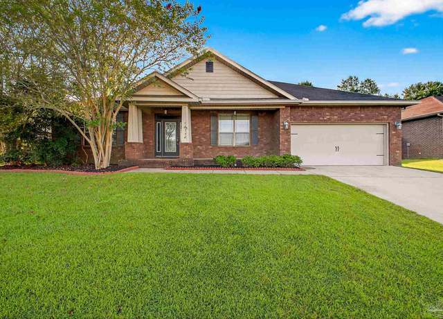 Property at 10174 Castleberry Blvd, Pensacola, FL 32526, 4 beds, 2.5 baths