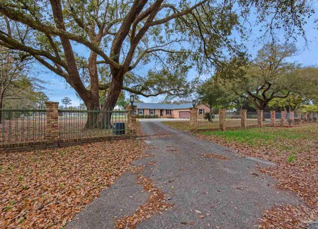 Property at 9867 Heather Dr, Cantonment, FL 32533, 4 beds, 4 baths