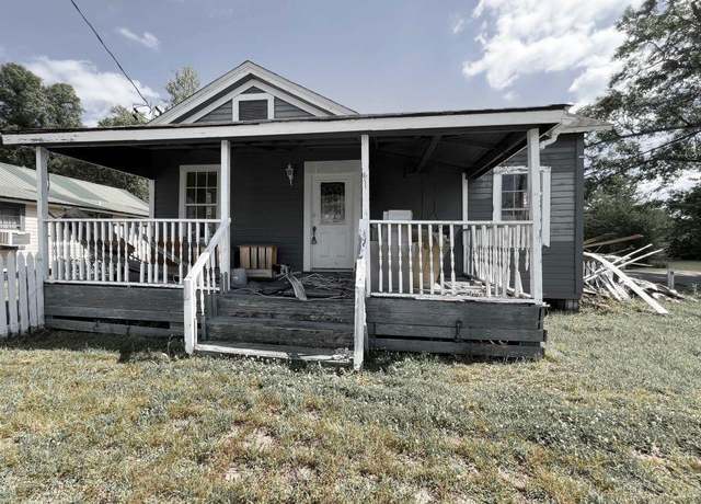 Property at 308 Front St, Century, FL 32535, 2 beds, 1 bath