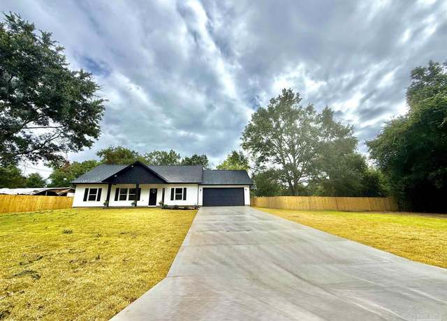 Property at 4035 Charles Cir, Pace, FL 32571, 3 beds, 2 baths