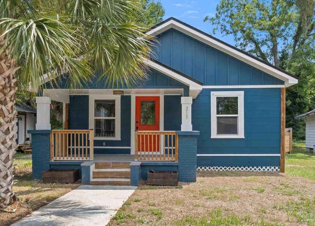 Property at 215 E Bobe St, Pensacola, FL 32503, 2 beds, 1 bath