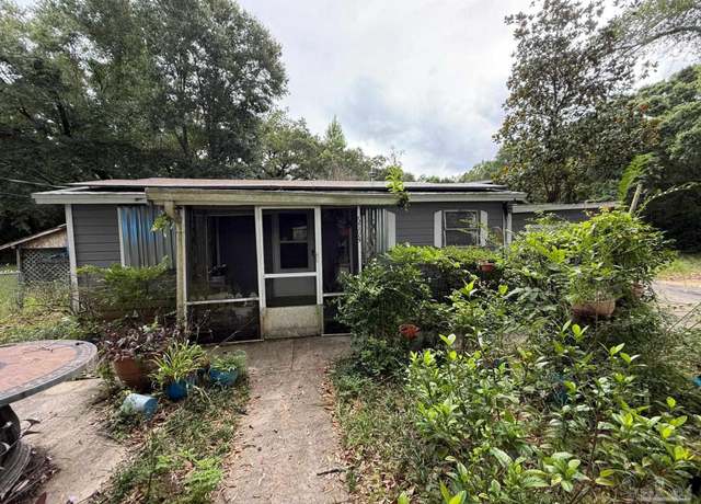 Property at 6793 Gulley Ln, Pensacola, FL 32505, 4 beds, 3 baths