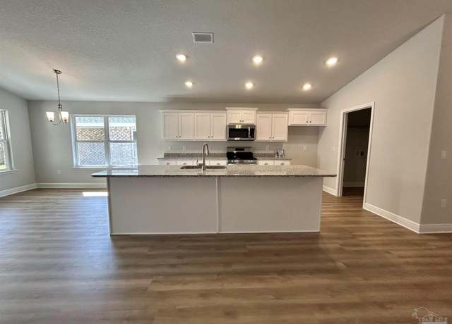 Property at 12103 Emerald Heights Ln Unit 5B, Pensacola, FL 32506, 3 beds, 2 baths