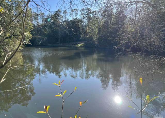 Property at 1046 Fleming Dr, Pensacola, FL 32534