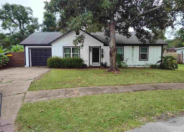 Property at 1457 Sanibel Ln, Gulf Breeze, FL 32563, 3 beds, 2 baths