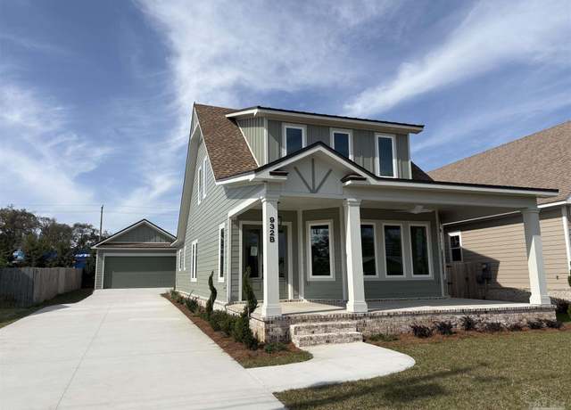 Property at 932 Fairway Dr Unit B, Pensacola, FL 32507, 4 beds, 3.5 baths