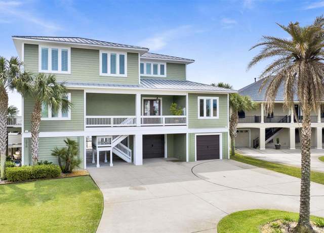 Property at 1070 Harbor Ln, Gulf Breeze, FL 32563, 6 beds, 4.5 baths