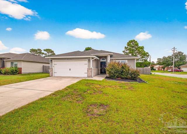 Property at 2392 Spur Ln, Gulf Breeze, FL 32563, 3 beds, 2 baths