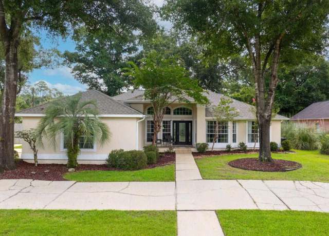 Property at 2704 Ashbury Ln, Cantonment, FL 32533, 3 beds, 2 baths