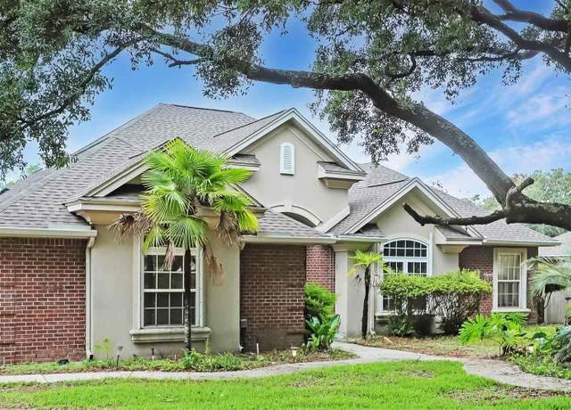 Property at 4436 Soundside Dr, Gulf Breeze, FL 32563, 4 beds, 3 baths