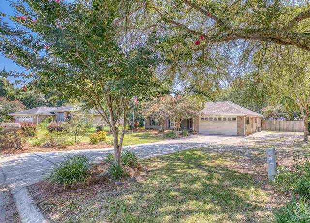 Property at 5460 Oak Meadow Dr, Milton, FL 32570, 3 beds, 2 baths