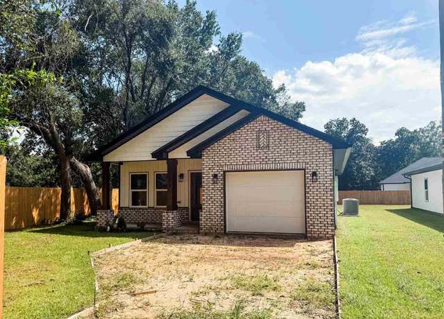 Property at 201 Charleston Dr, Pensacola, FL 32534, 3 beds, 2 baths