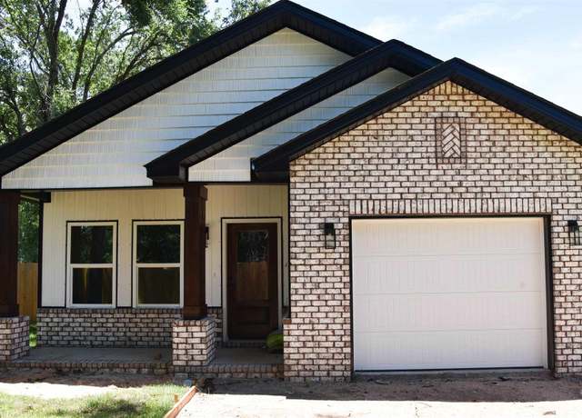 Property at 205 Charleston Dr, Pensacola, FL 32534, 3 beds, 2 baths