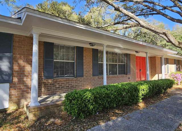 Property at 473 Shiloh Dr, Pensacola, FL 32503, 4 beds, 2 baths