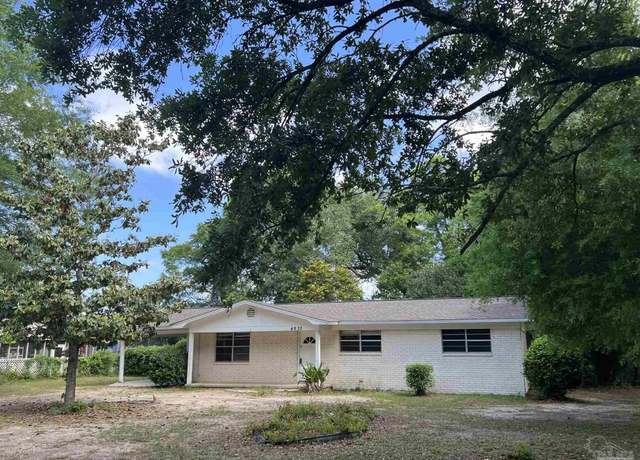 Property at 4930 Crowder St, Pace, FL 32571, 3 beds, 2 baths