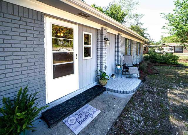 Property at 2955 Newton Dr, Pensacola, FL 32503, 4 beds, 3 baths