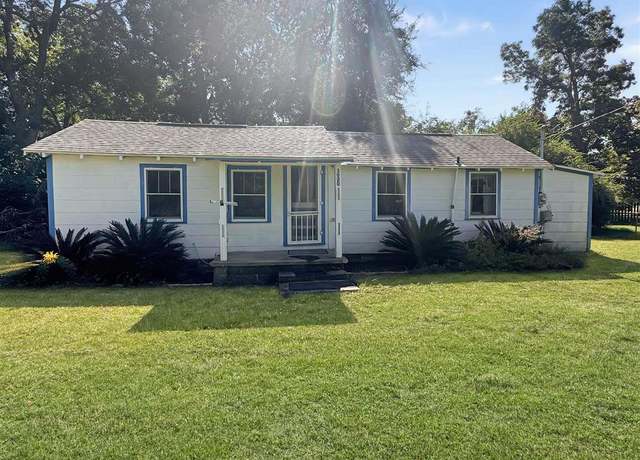 Property at 3020 Woodbury Cir, Cantonment, FL 32533, 2 beds, 1 bath