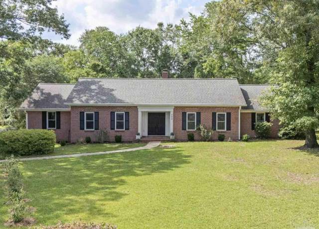 Property at 500 Timber Ridge Dr, Pensacola, FL 32534, 3 beds, 2 baths