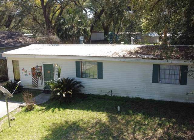 Property at 602 New York Dr, Pensacola, FL 32501, 3 beds, 1 bath