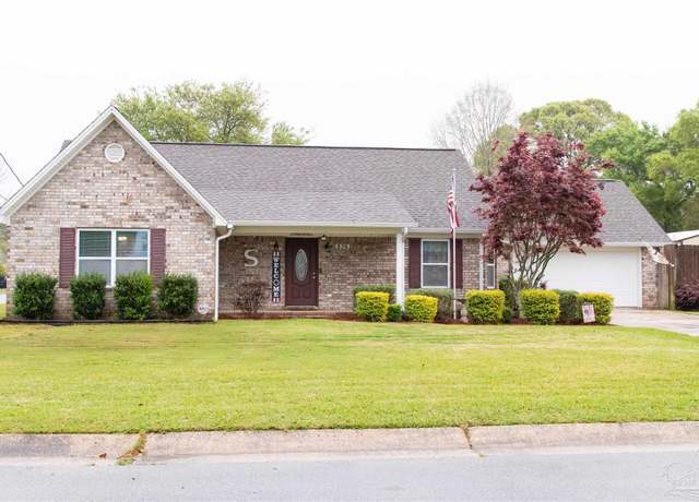 Property at 836 Valley Ridge Cir, Pensacola, FL 32514, 3 beds, 2.5 baths