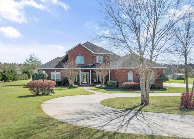 Property at 34354 Magnolia Farms Rd, Robertsdale, AL 36567, 4 beds, 2.5 baths