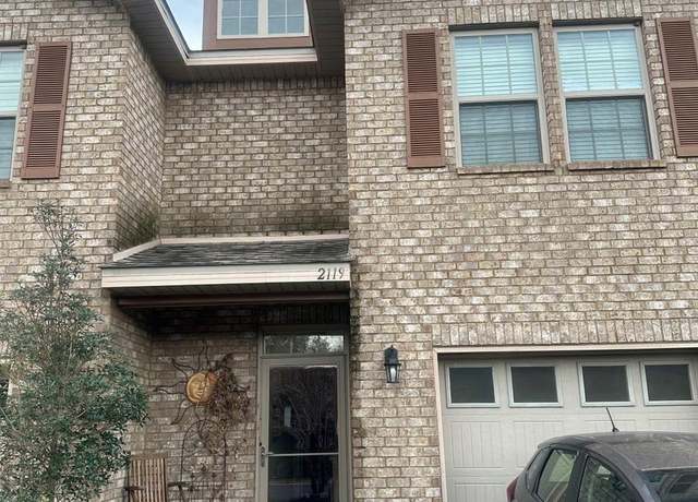 Property at 2119 Wilsons Plover Cir, Navarre, FL 32566, 3 beds, 2.5 baths