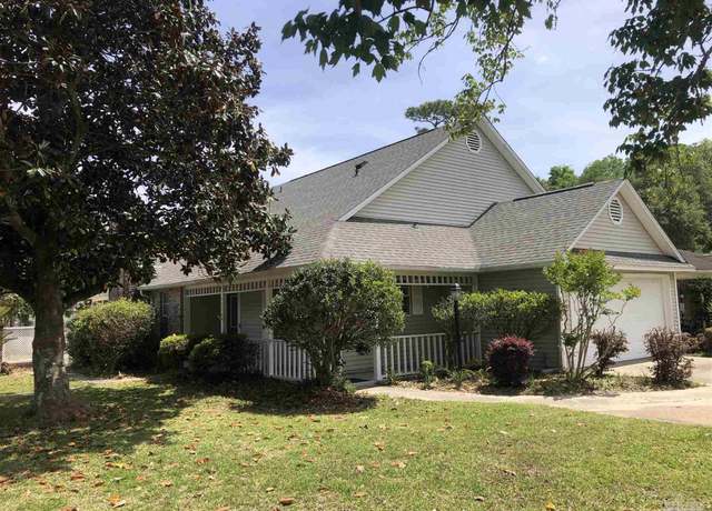 Property at 5270 Flintwood Cir, Pensacola, FL 32504, 3 beds, 2 baths